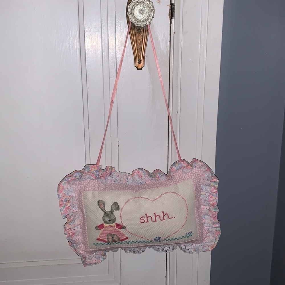 Quiet sign for child’s door
